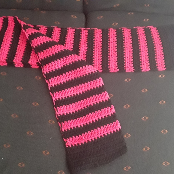 NWOT handmade pink & black scarf - Picture 1 of 2